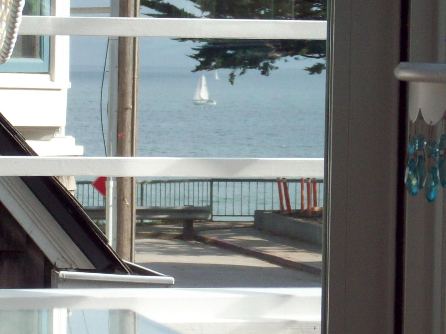 Front Image Thumbnail for ML81939025