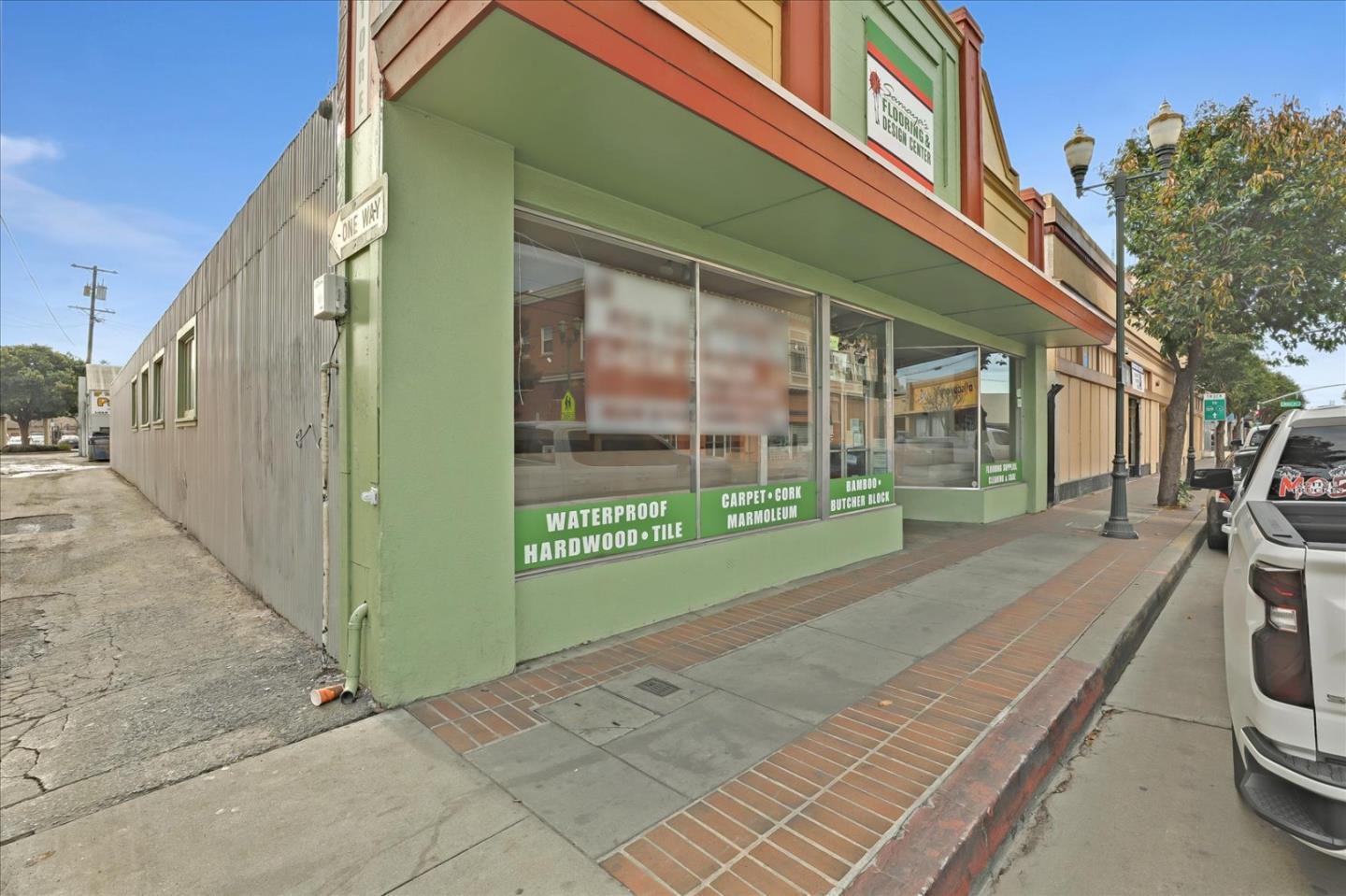 Front Image Thumbnail for ML81939398