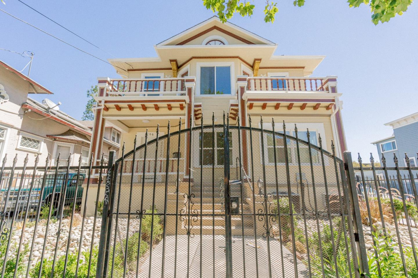 Front Image Thumbnail for ML81966389