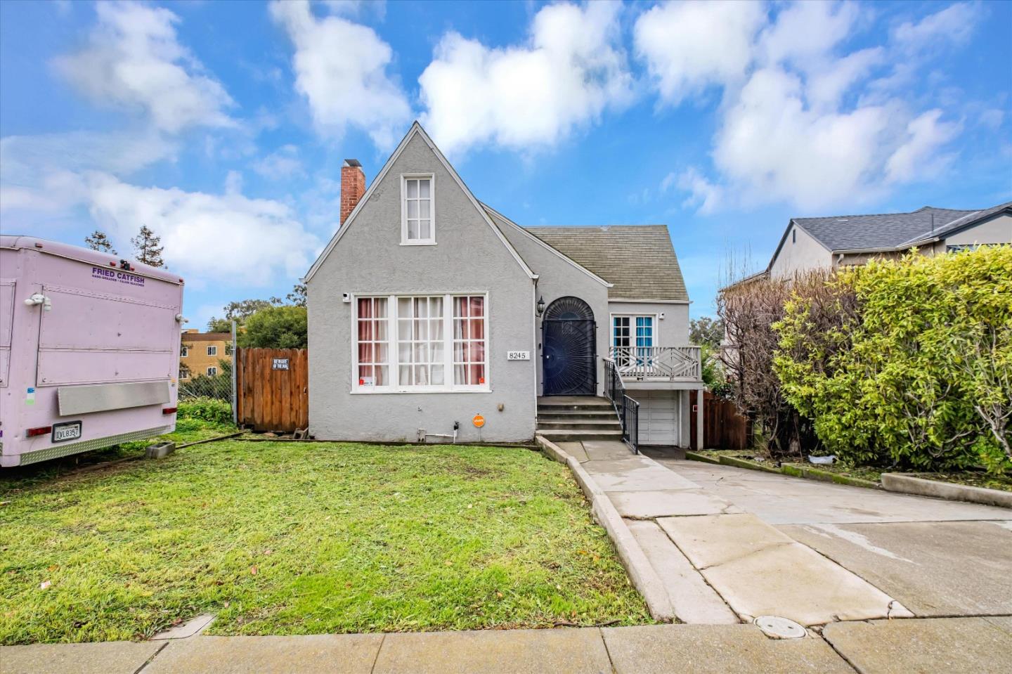 Front Image Thumbnail for ML81968525