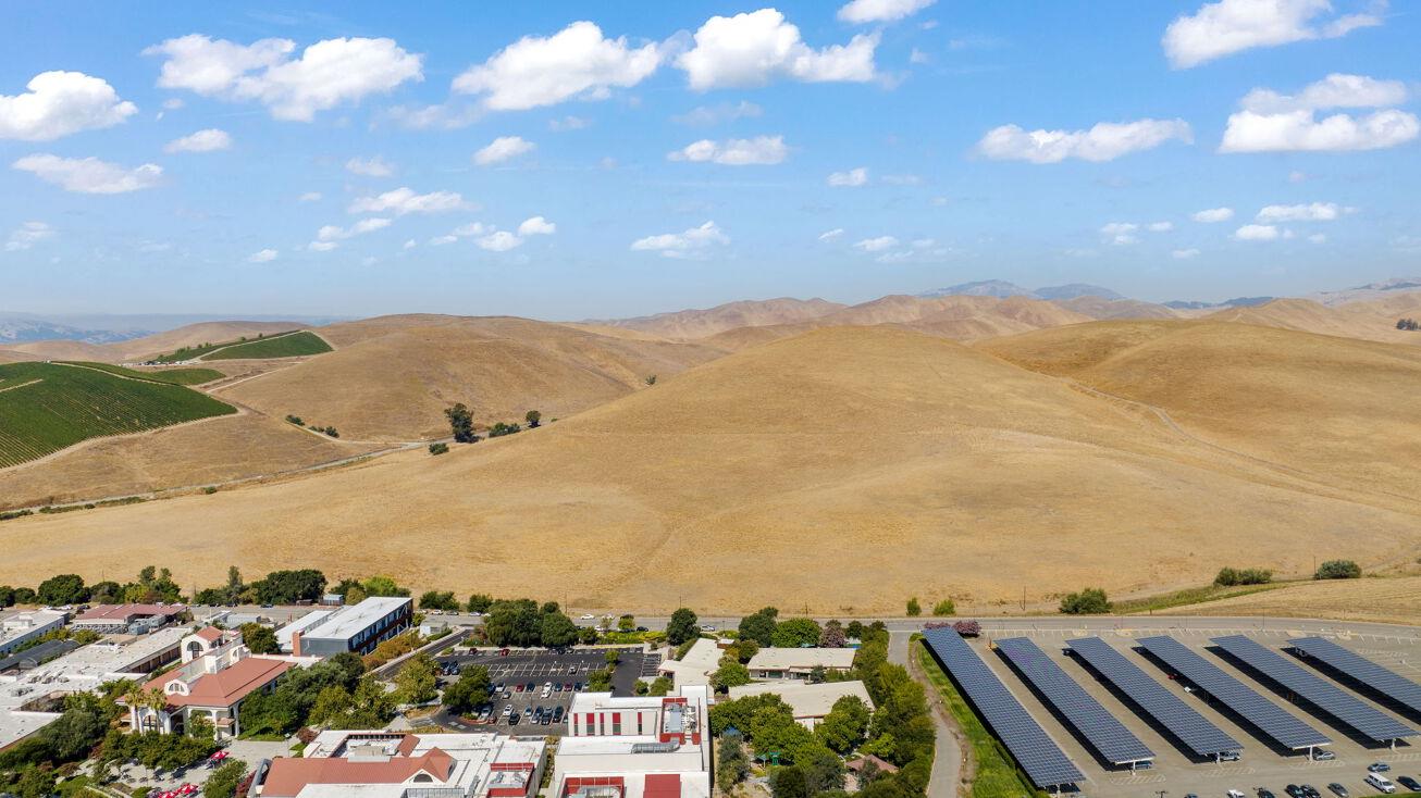 Front Image Thumbnail for ML81968681