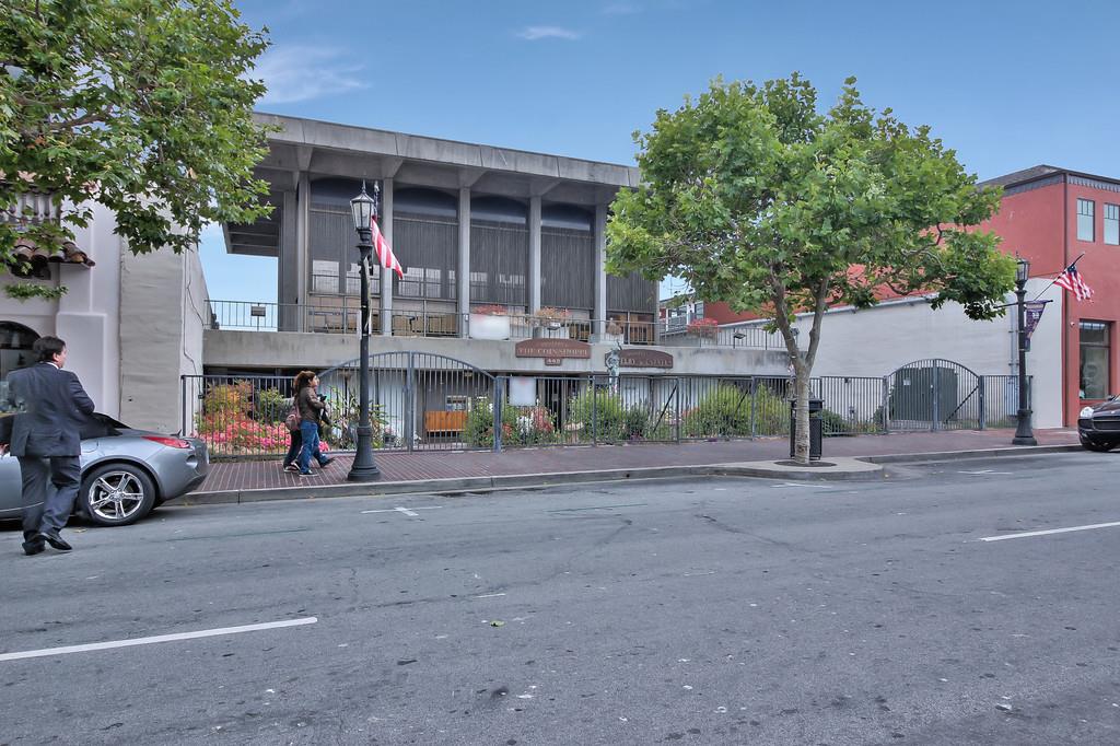 Front Image Thumbnail for ML81971417