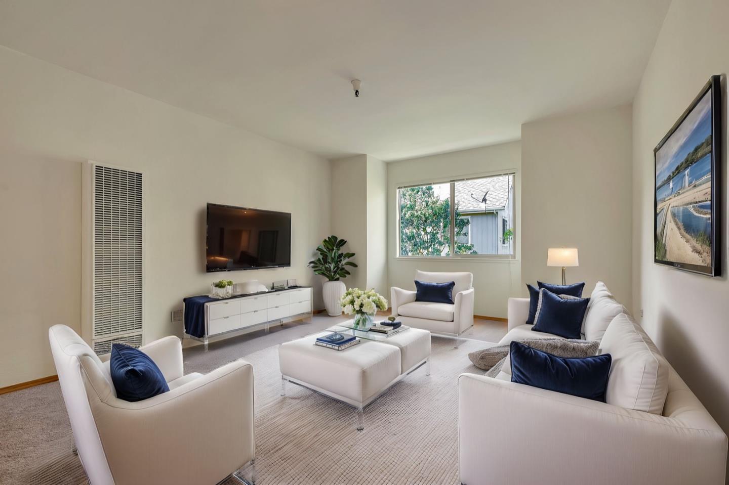 Front Image Thumbnail for ML81976411