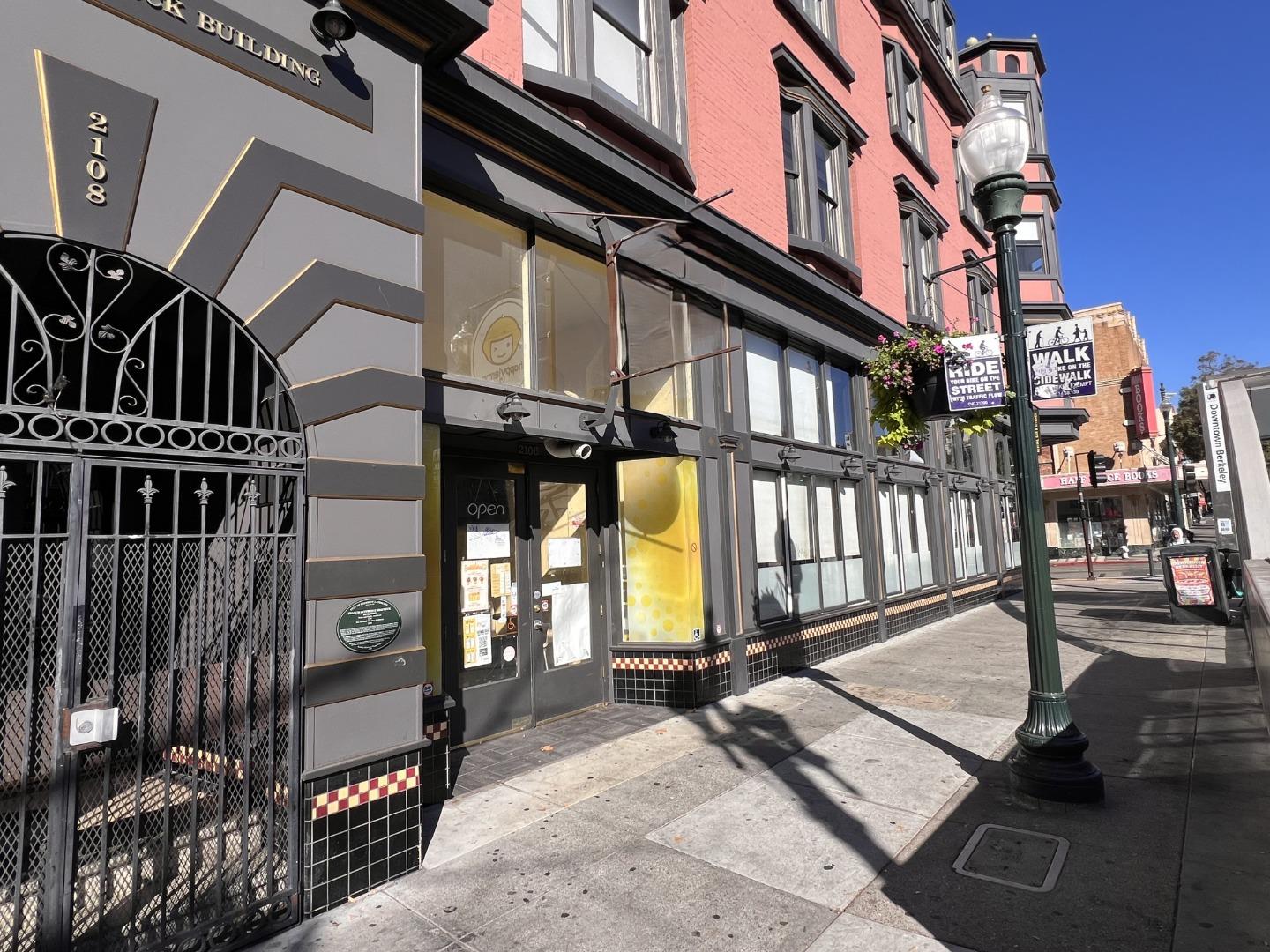 Front Image Thumbnail for ML81984116