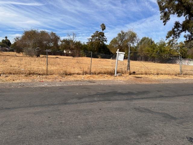 Front Image Thumbnail for ML81984519