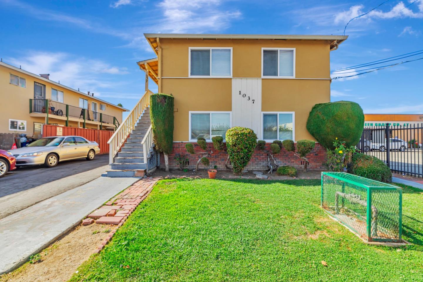 Front Image Thumbnail for ML81987403