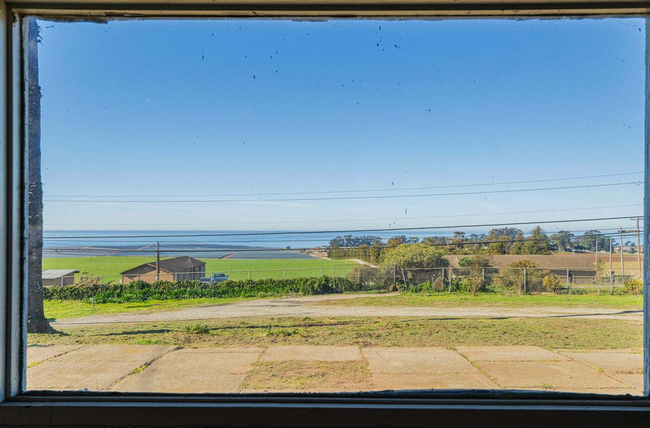 Front Image Thumbnail for ML81991507