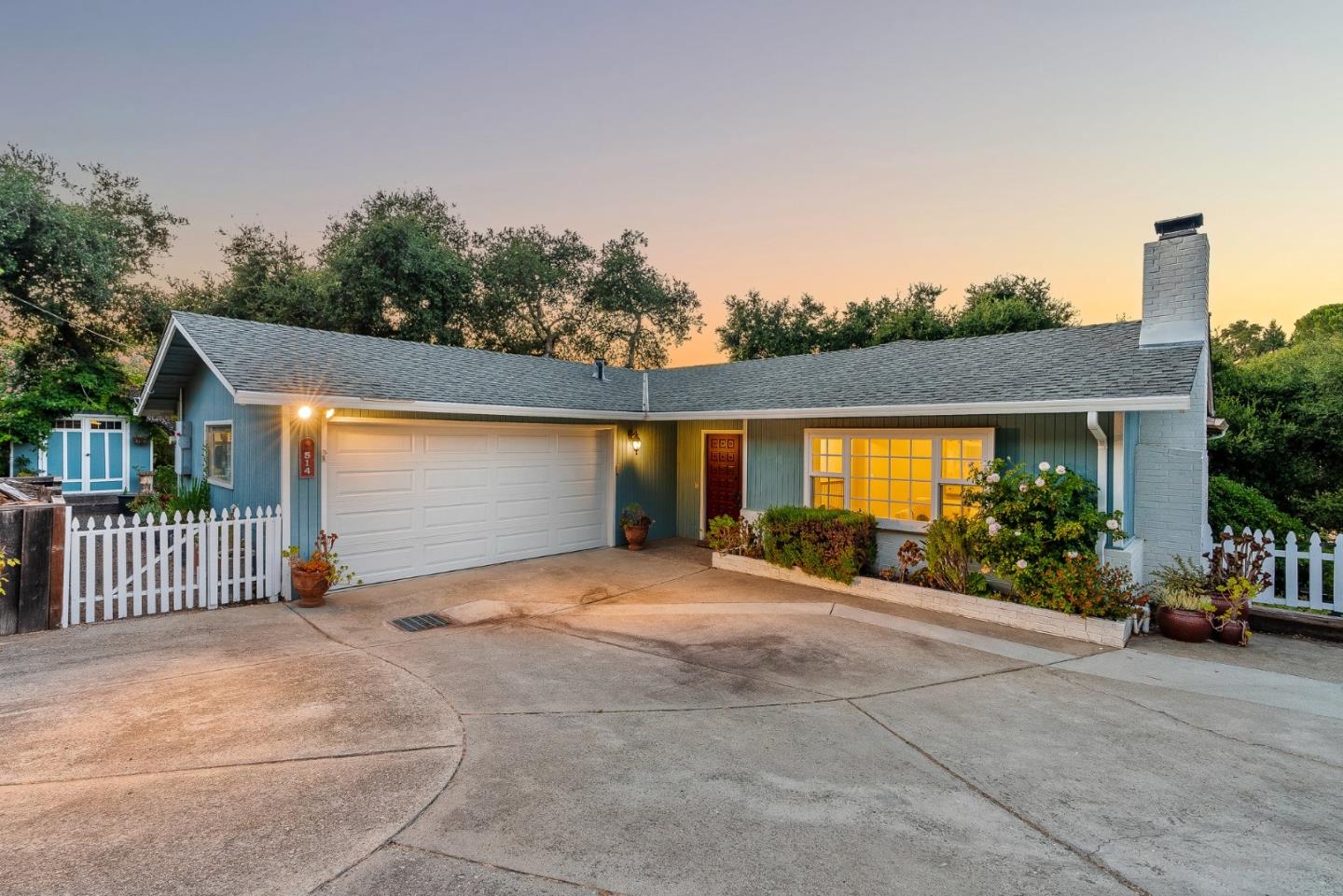 Front Image Thumbnail for ML81992179