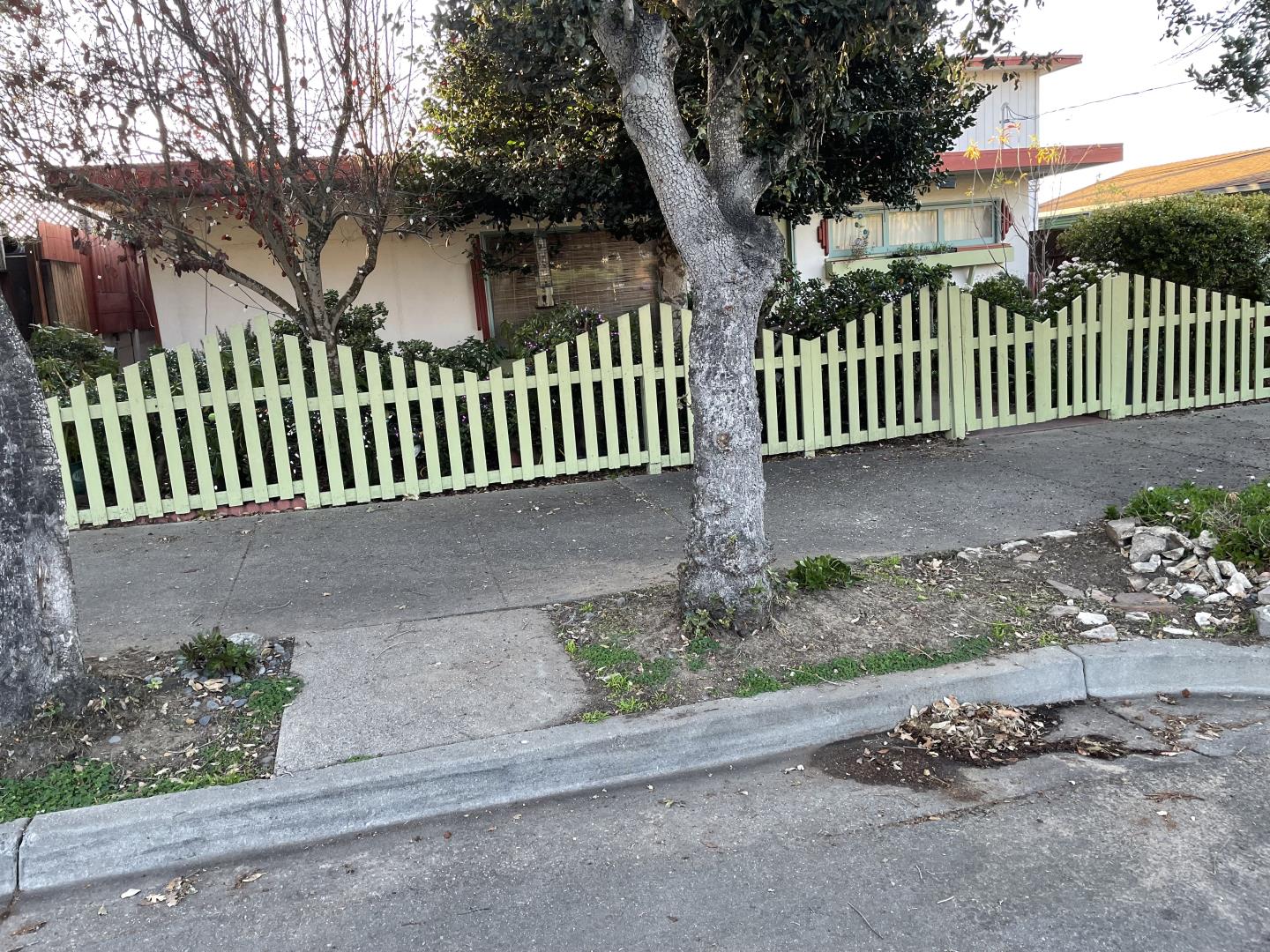 Front Image Thumbnail for ML81992625