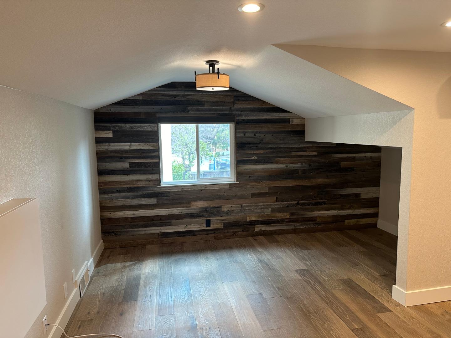 Front Image Thumbnail for ML81992893