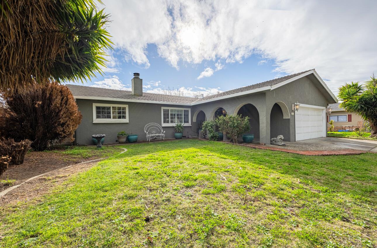 Front Image Thumbnail for ML81993290