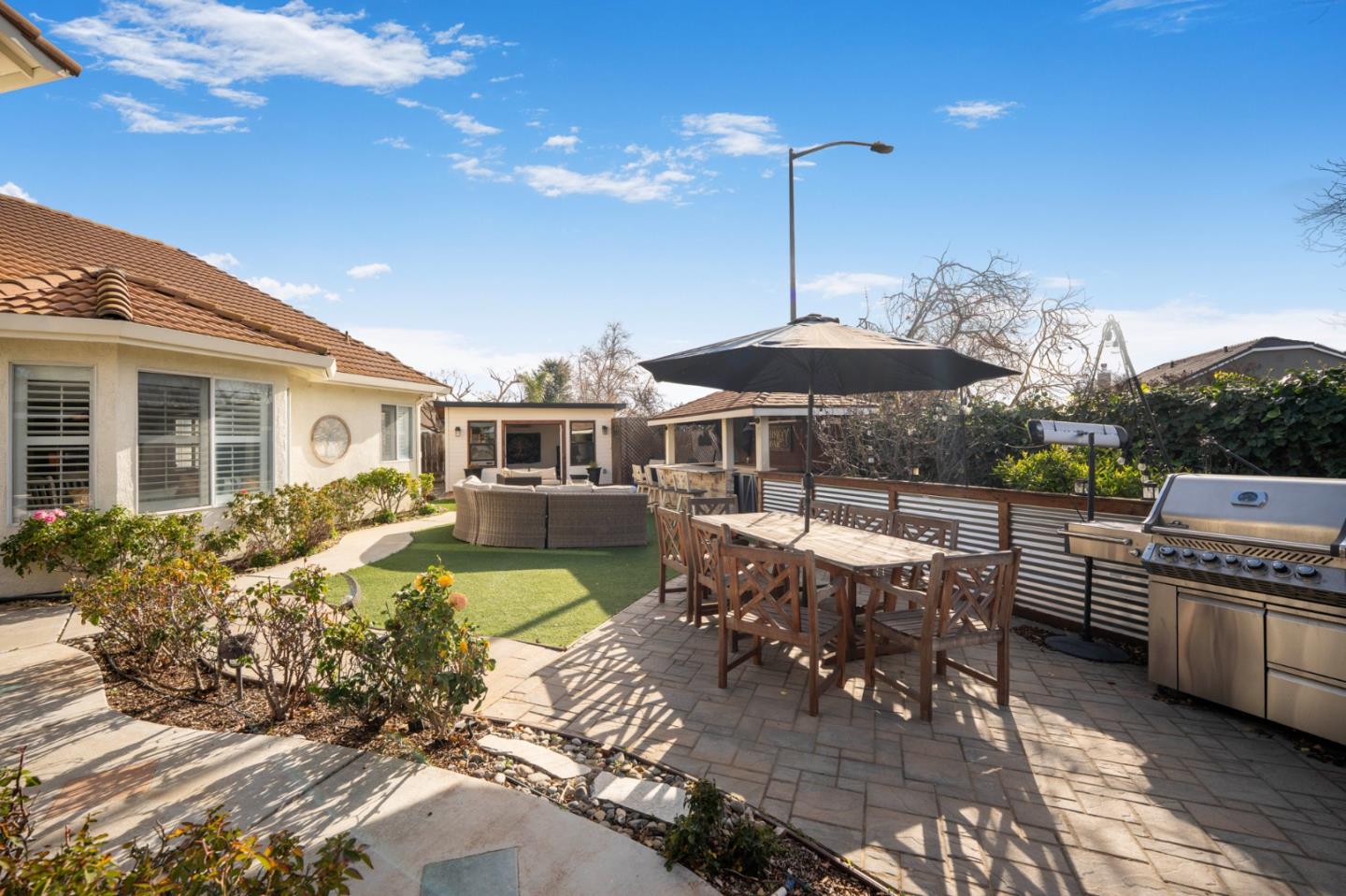 Front Image Thumbnail for ML81994532