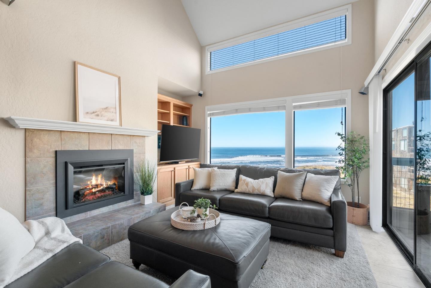 Front Image Thumbnail for ML81995075