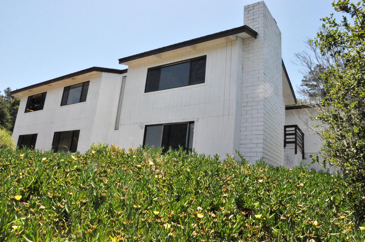 Front Image Thumbnail for ML81995207