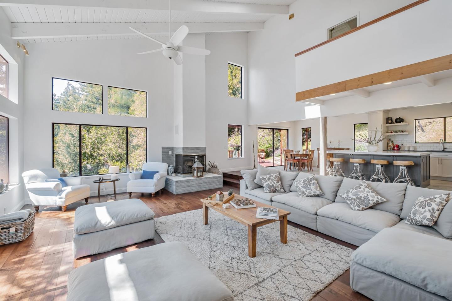 Front Image Thumbnail for ML81996652