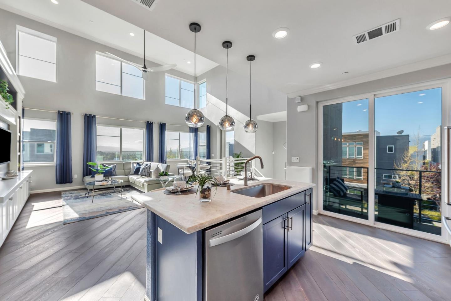 Front Image Thumbnail for ML81996859