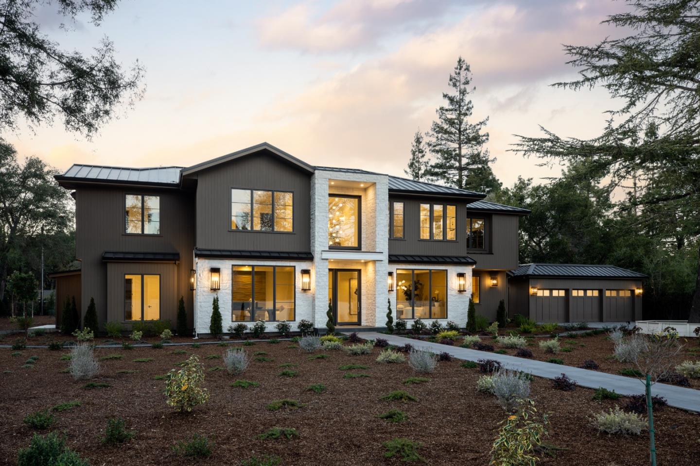 Front Image Thumbnail for ML81997648