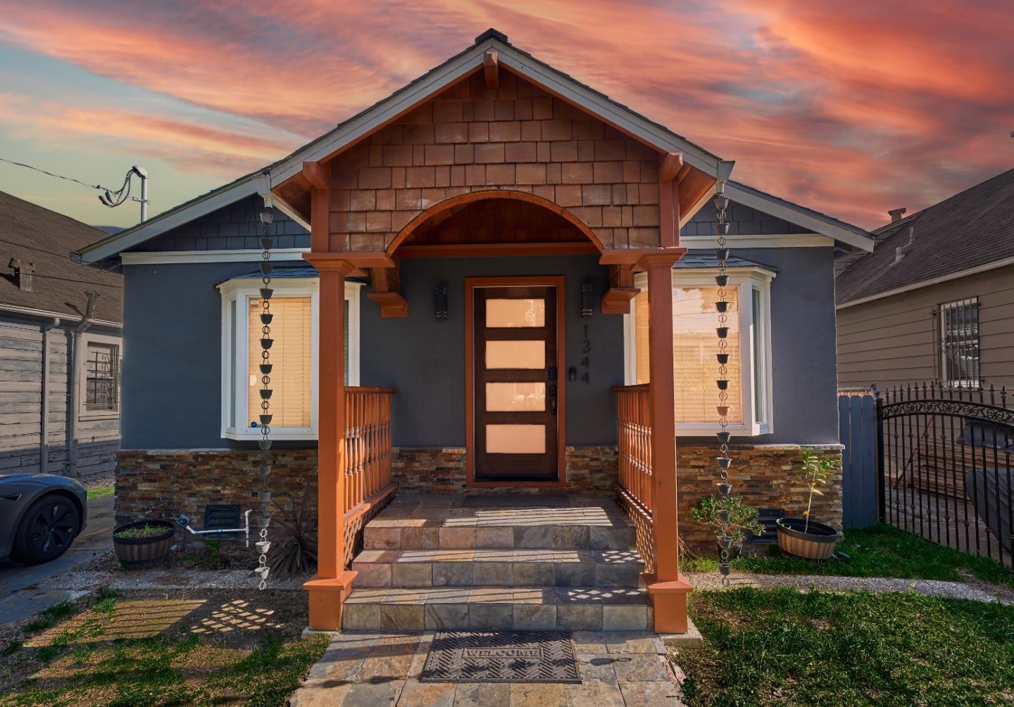 Front Image Thumbnail for ML81997787