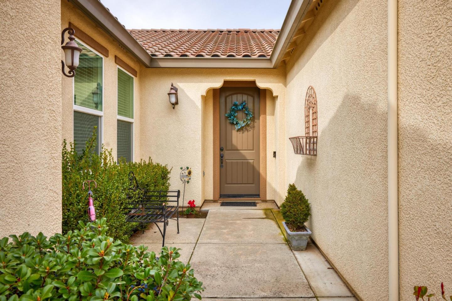 Front Image Thumbnail for ML82000032