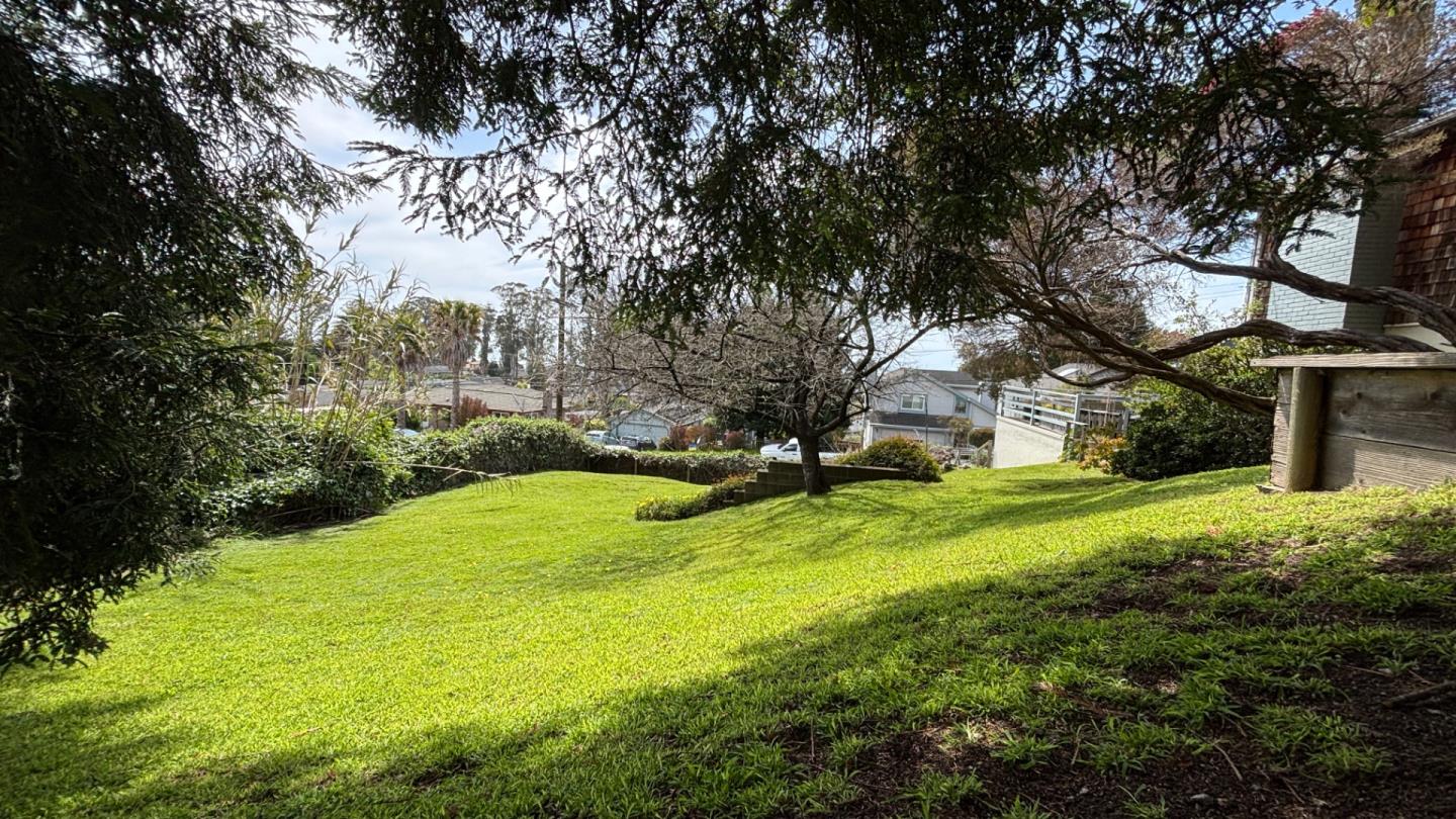 Front Image Thumbnail for ML82000047