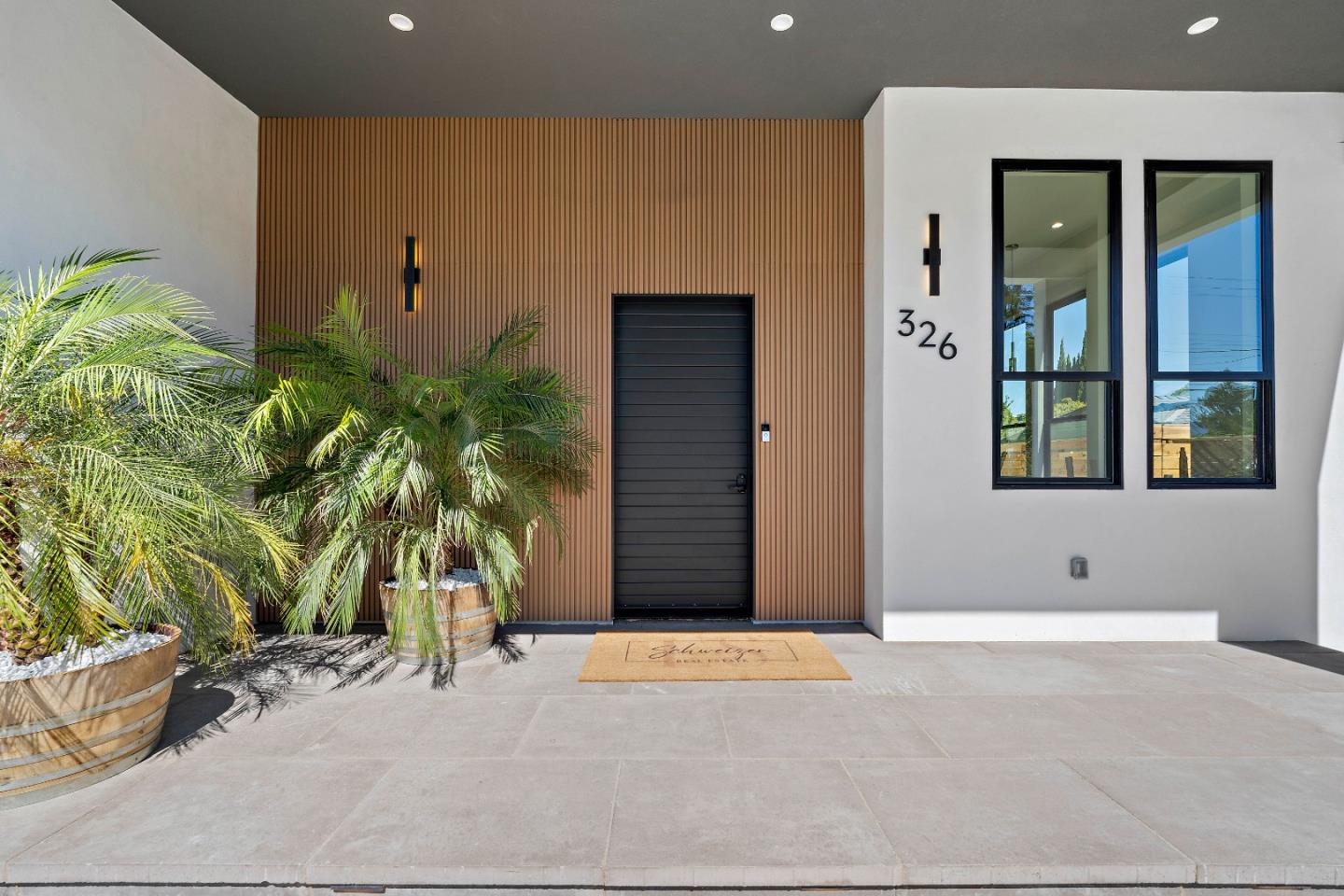 Front Image Thumbnail for ML82000078