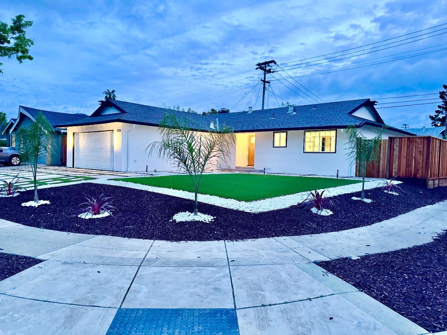 Front Image Thumbnail for ML82001661