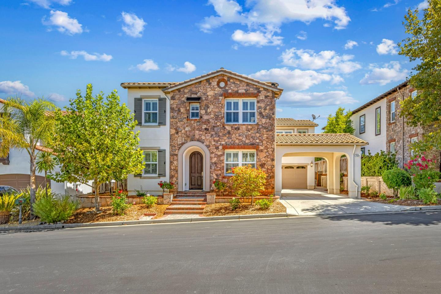 Front Image Thumbnail for ML82002158