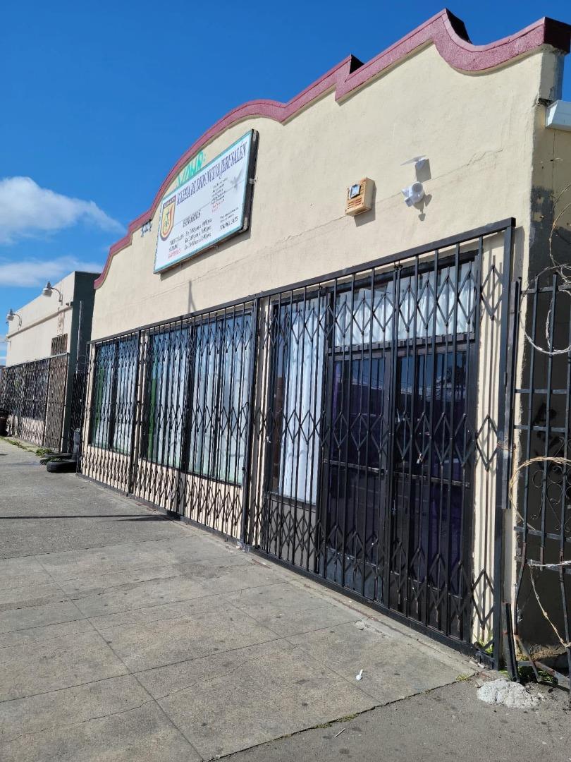 Front Image Thumbnail for ML82002267