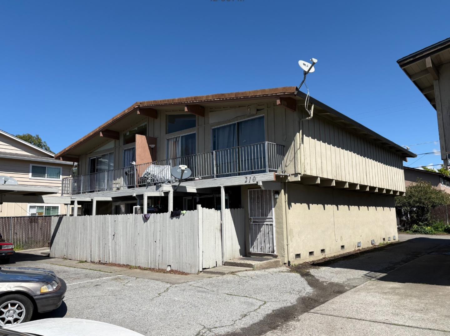 Front Image Thumbnail for ML82002766