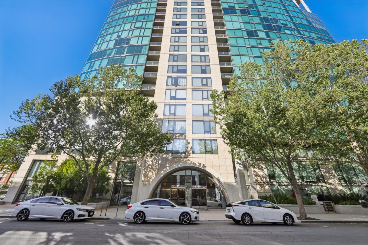 Front Image Thumbnail for ML82003727