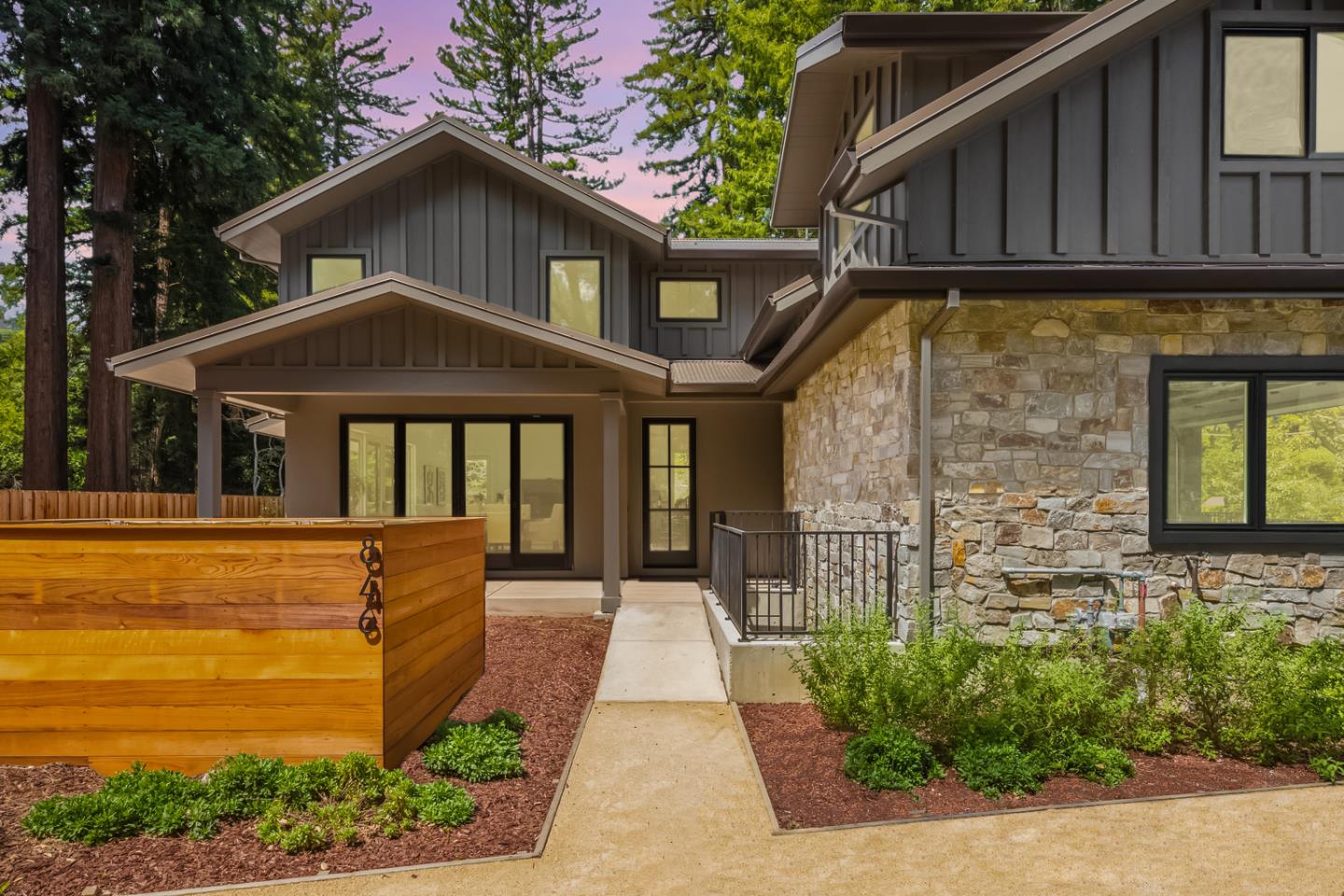 Front Image Thumbnail for ML82004013