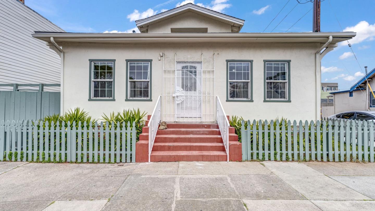 Front Image Thumbnail for ML82004126