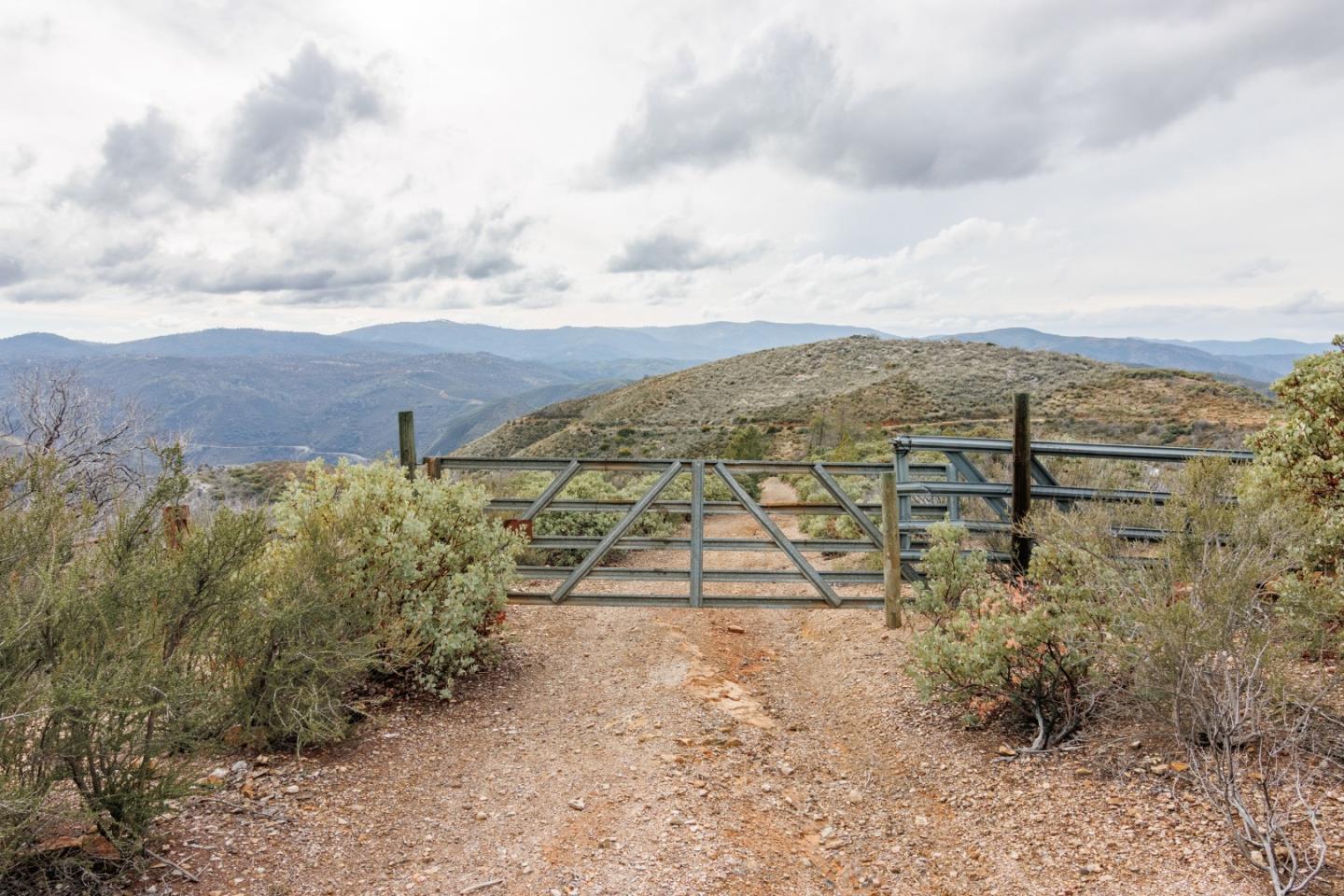 Front Image Thumbnail for ML82004138