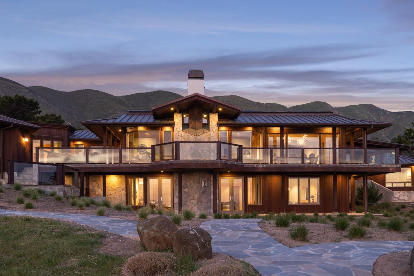 Front Image Thumbnail for ML82004247