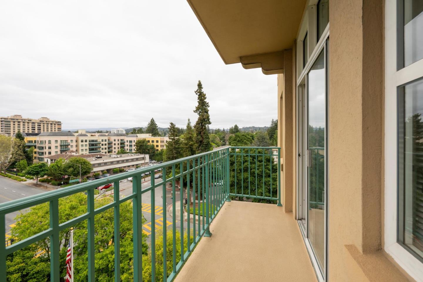 Front Image Thumbnail for ML82004517