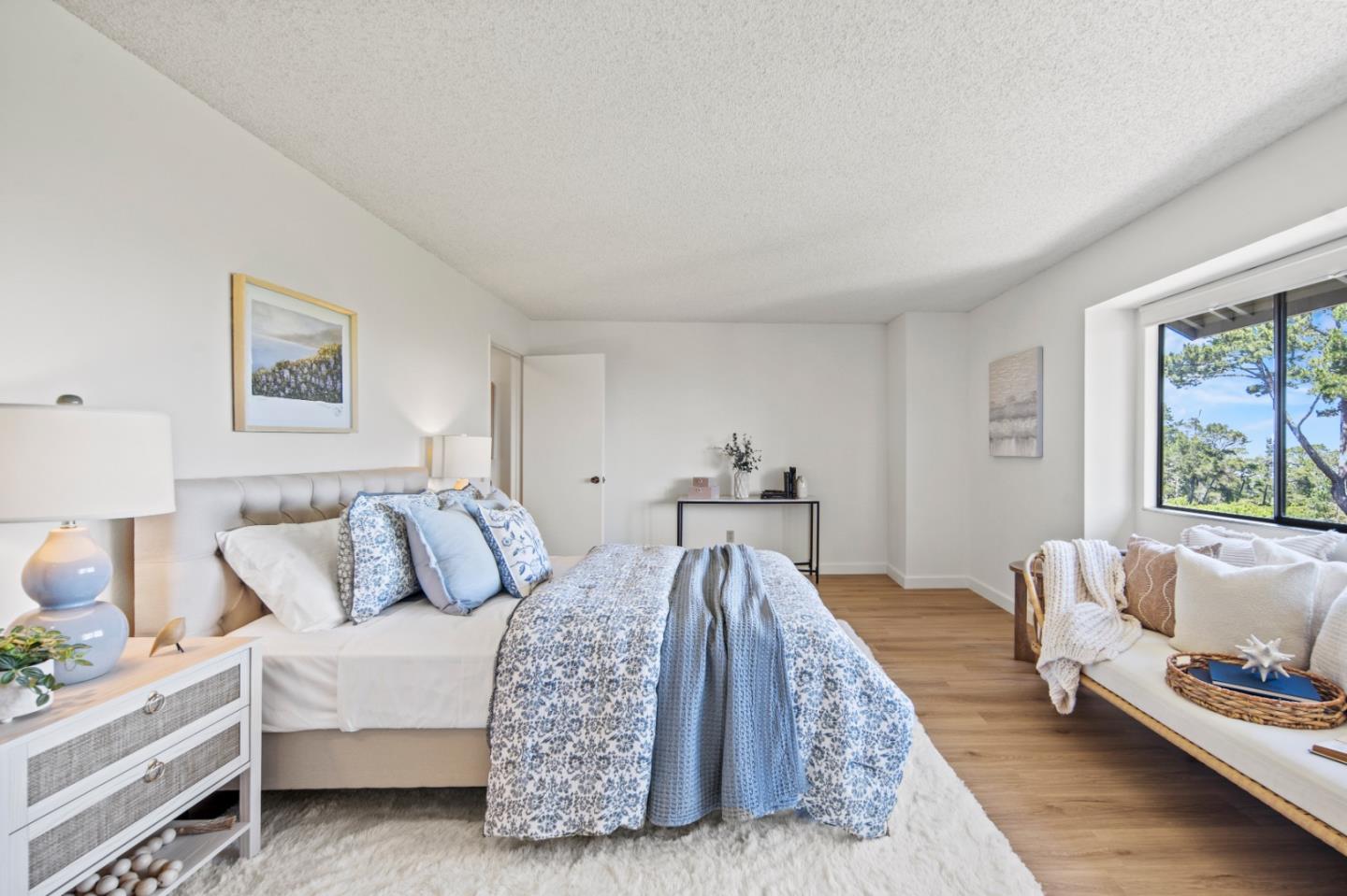 Front Image Thumbnail for ML82004997