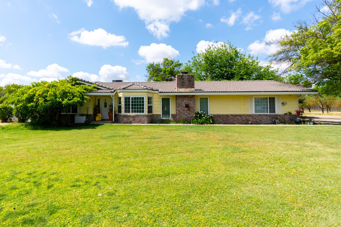 Front Image Thumbnail for ML82005347