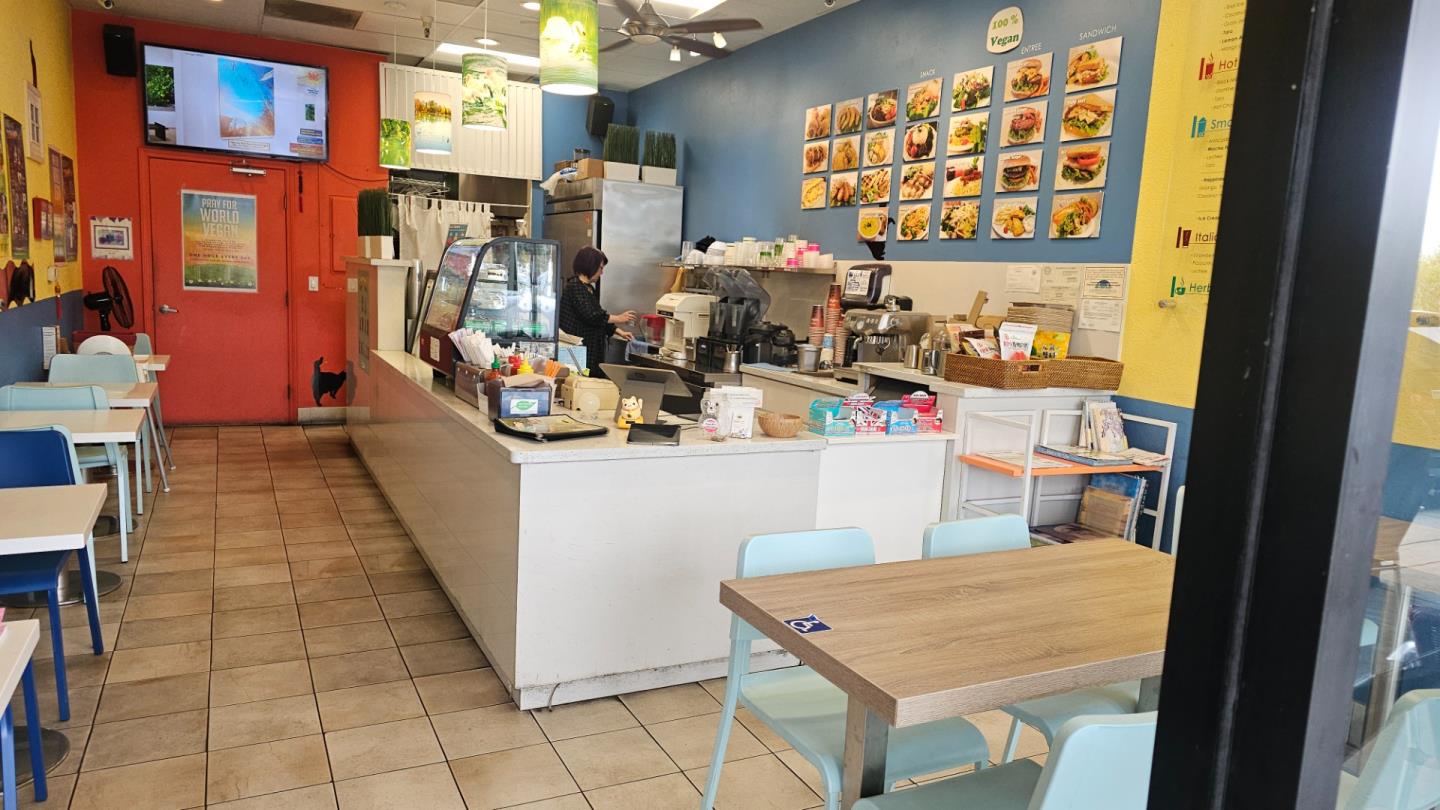 Front Image Thumbnail for ML82005367