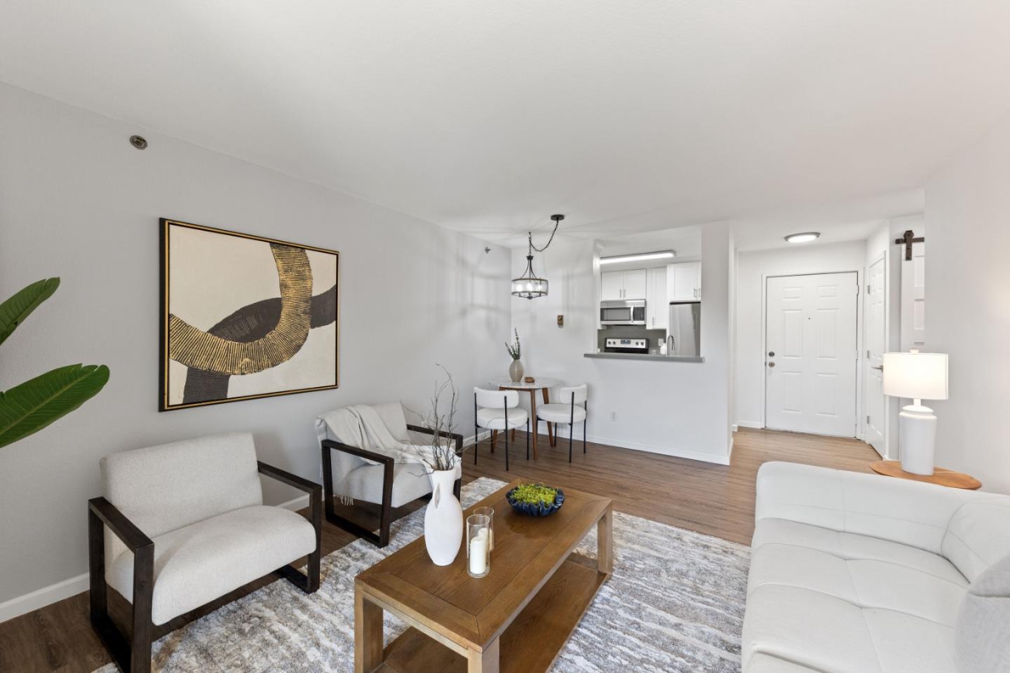 Front Image Thumbnail for ML82005413