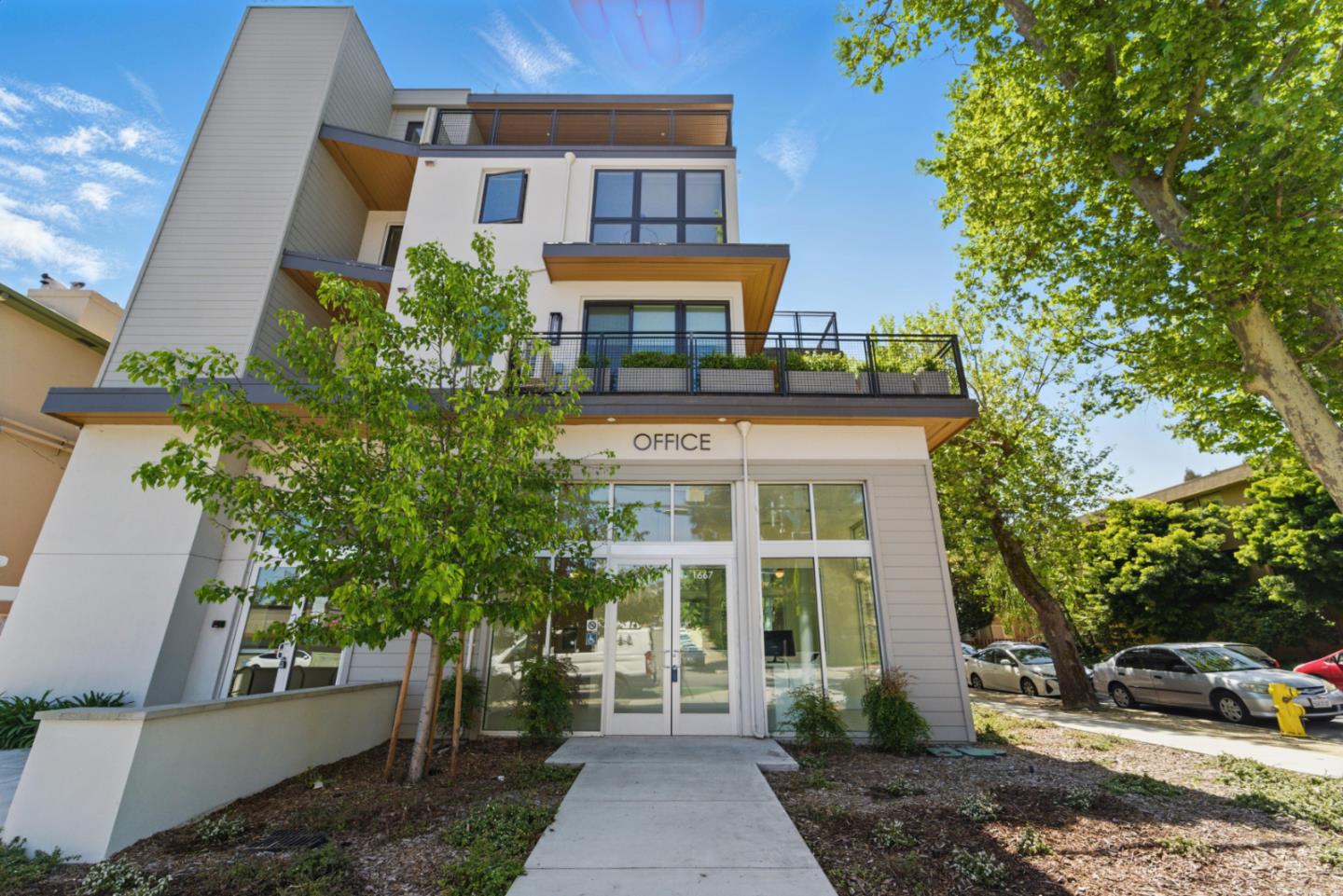 Front Image Thumbnail for ML82005489