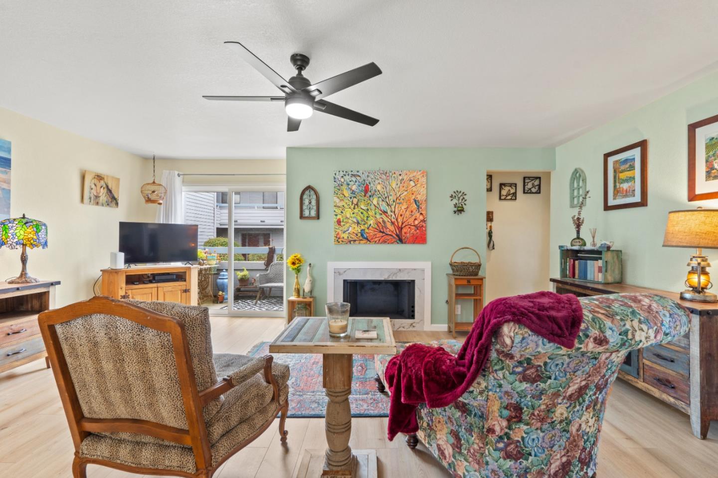 Front Image Thumbnail for ML82005612