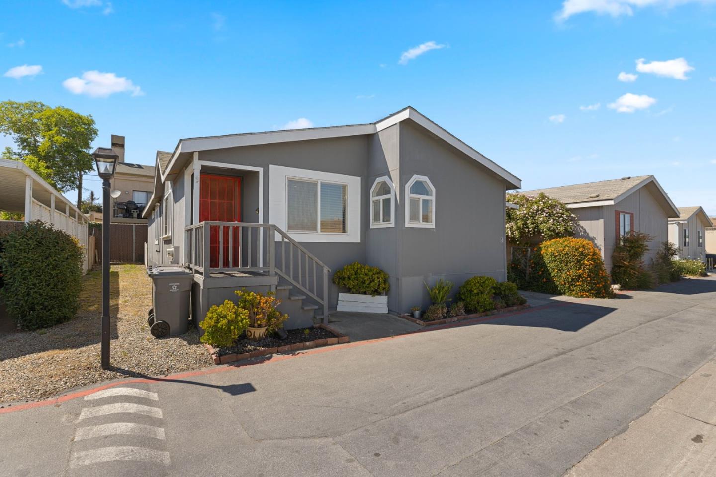 Front Image Thumbnail for ML82006468