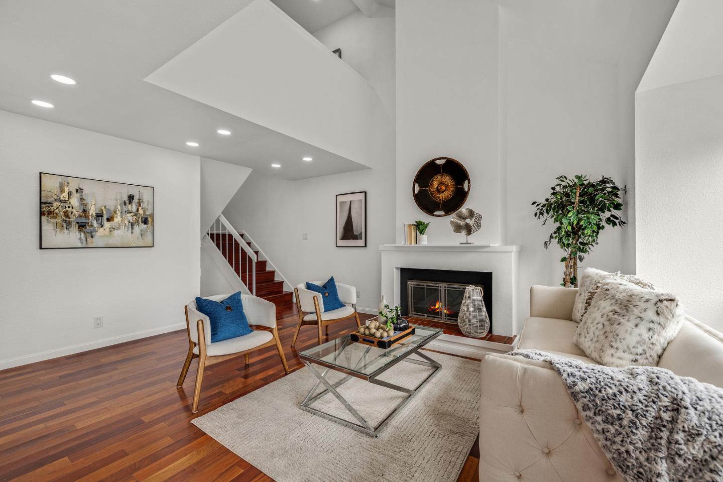 Front Image Thumbnail for ML82006610