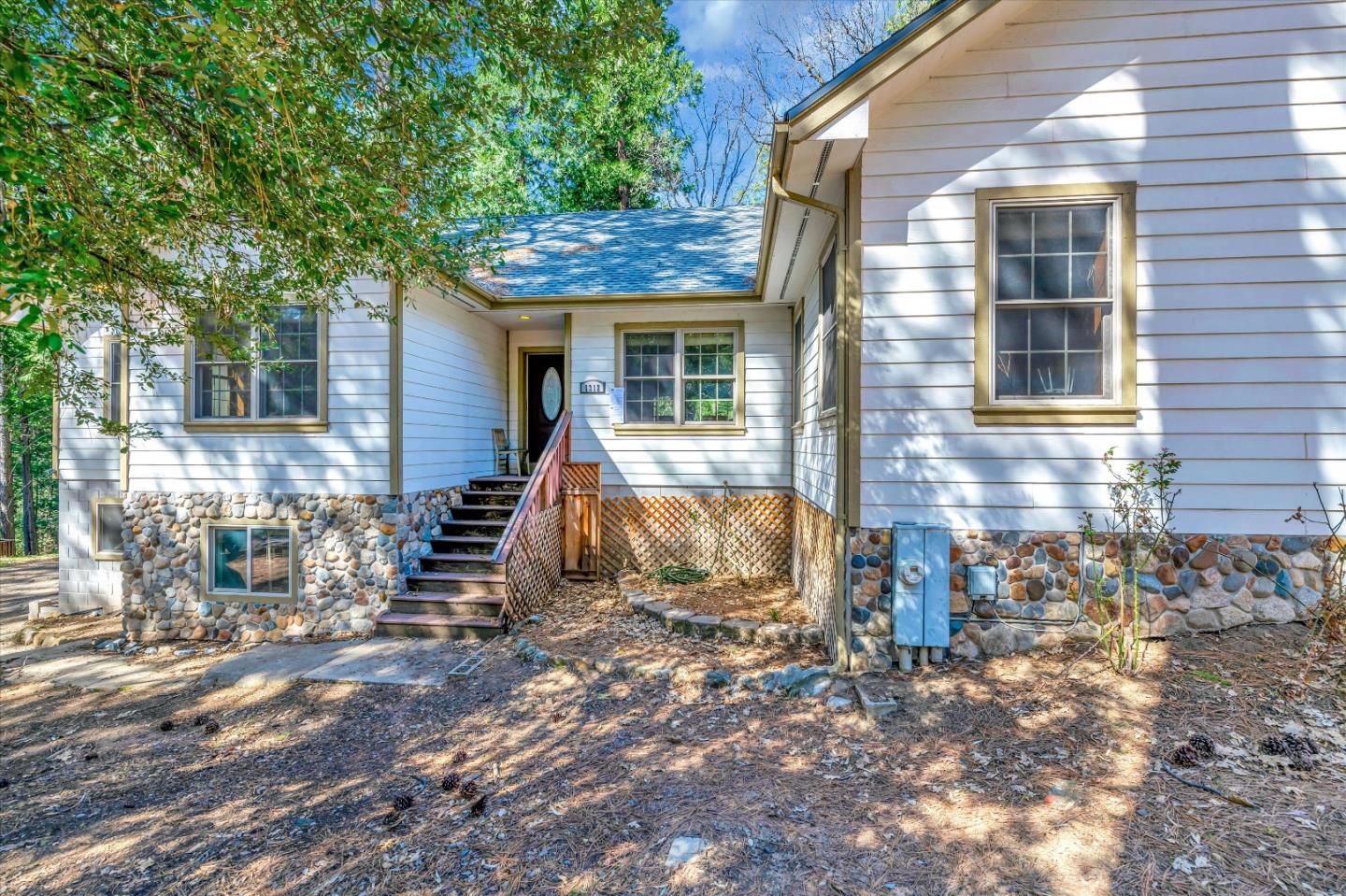 Front Image Thumbnail for ML82006738