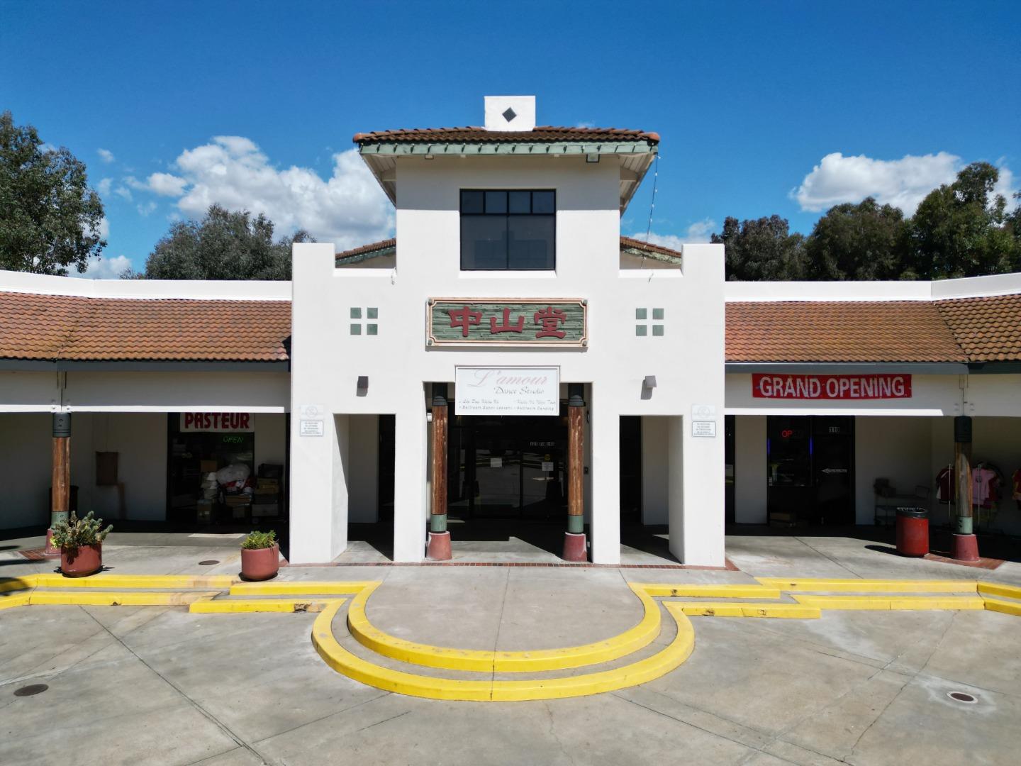 Front Image Thumbnail for ML82007340