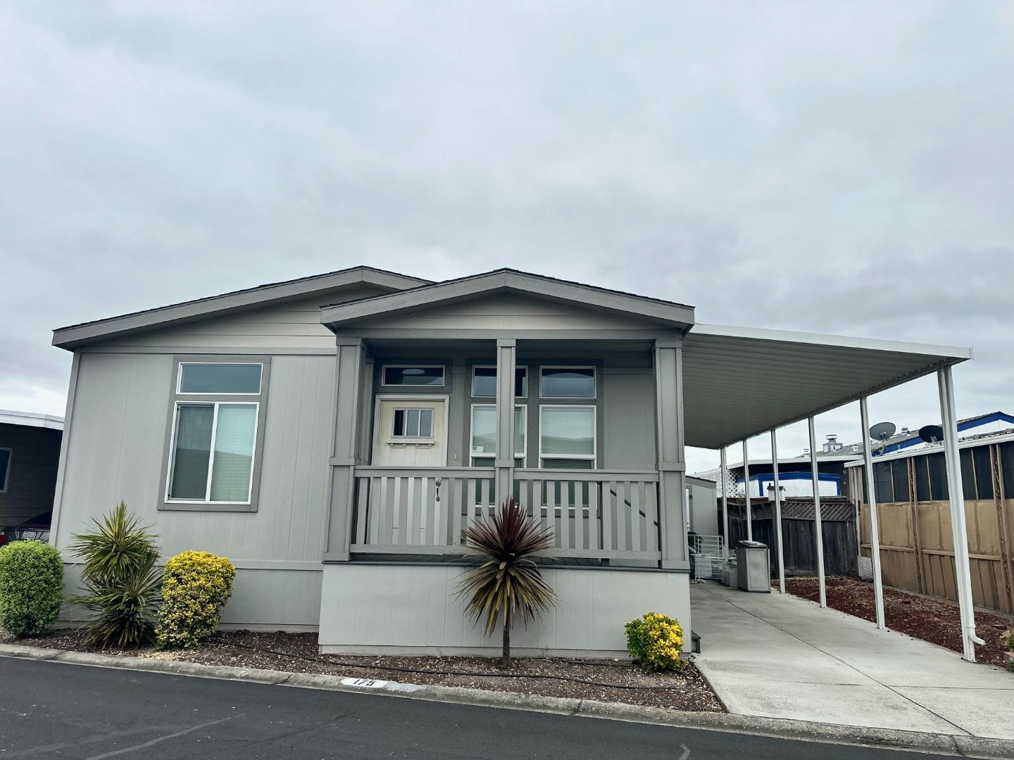 Front Image Thumbnail for ML82007486