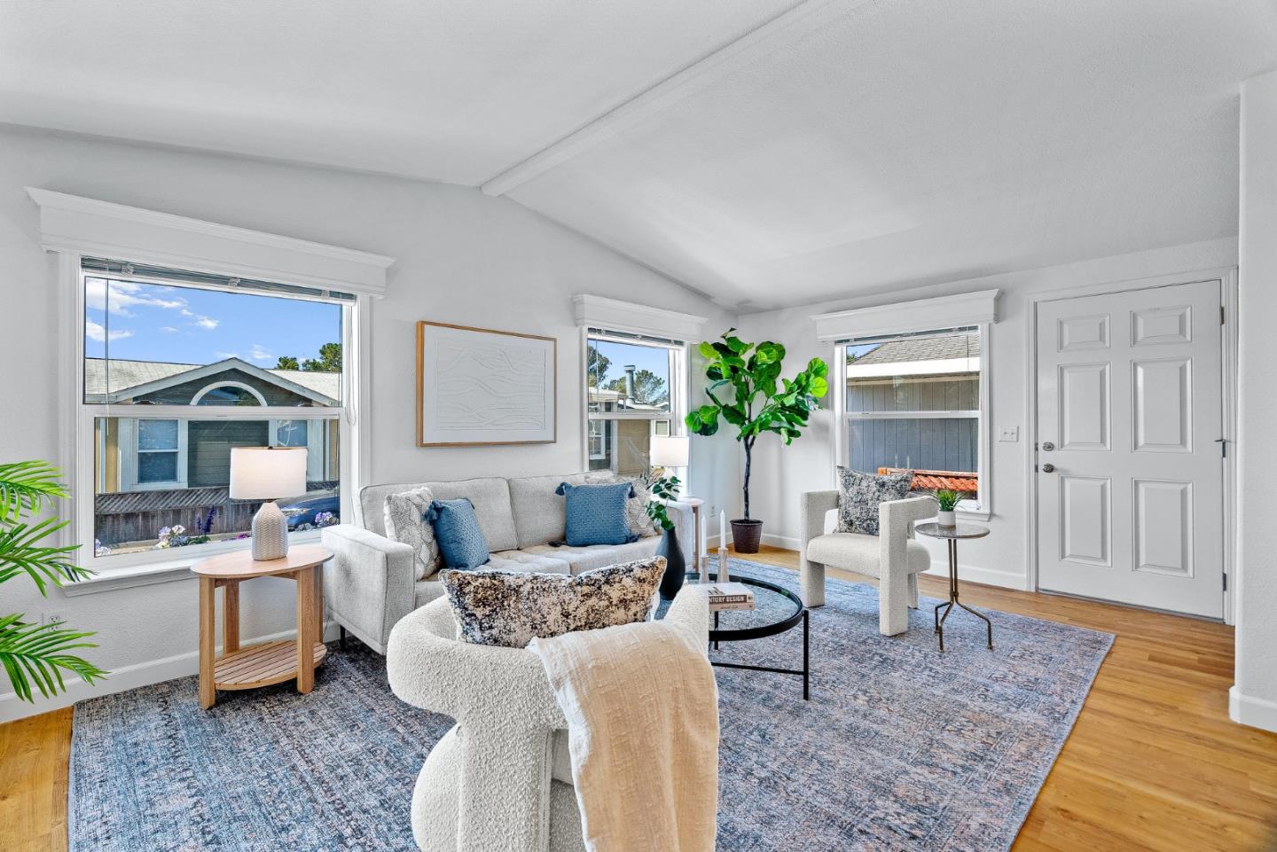 Front Image Thumbnail for ML82007695