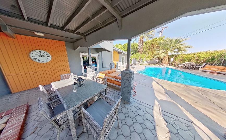 Front Image Thumbnail for ML82007718