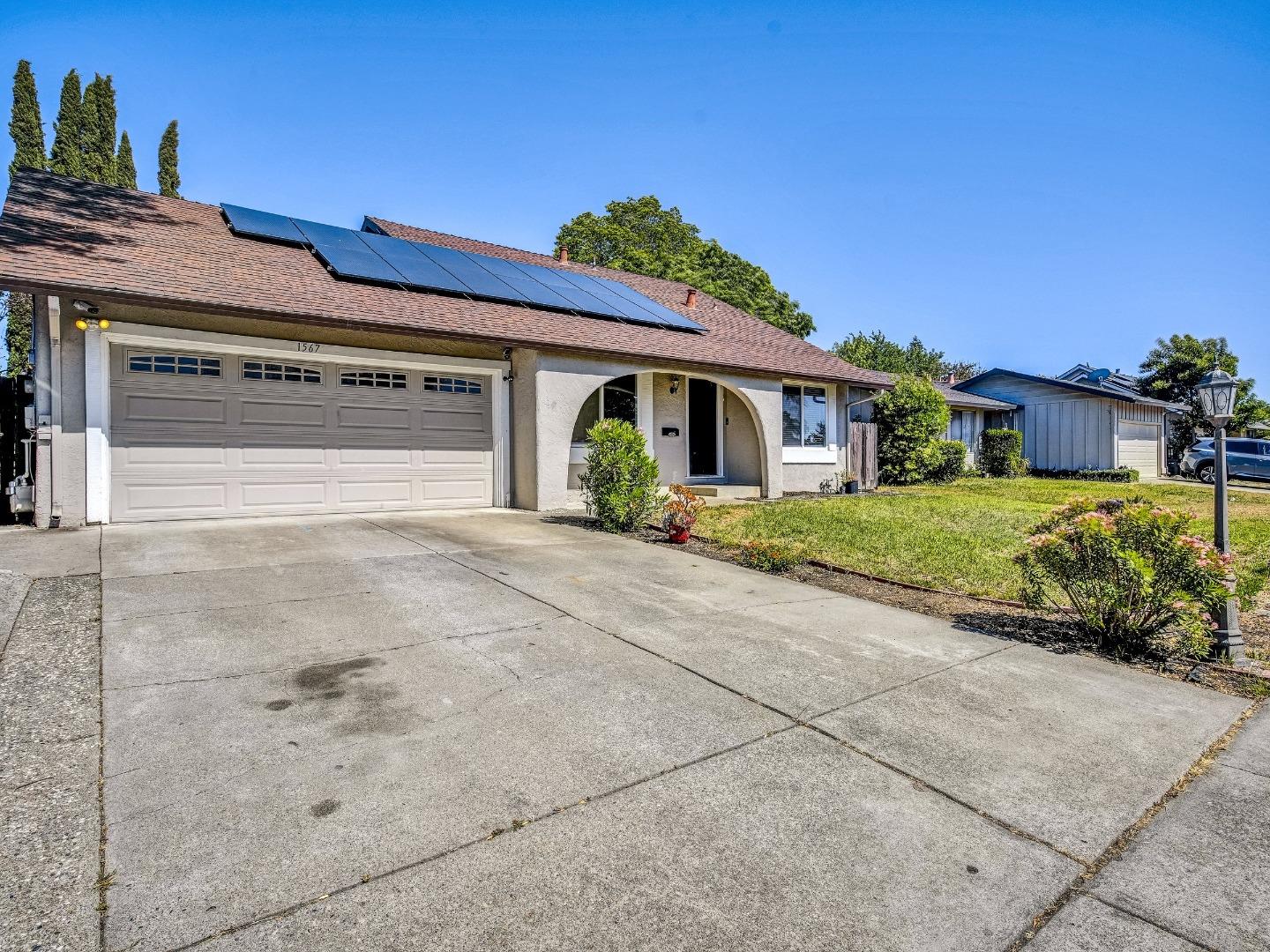 Front Image Thumbnail for ML82007739