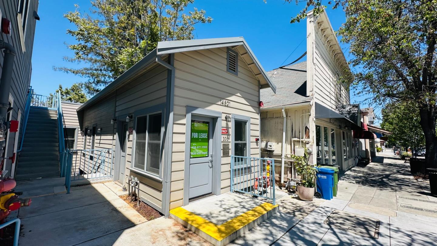 Front Image Thumbnail for ML82008062